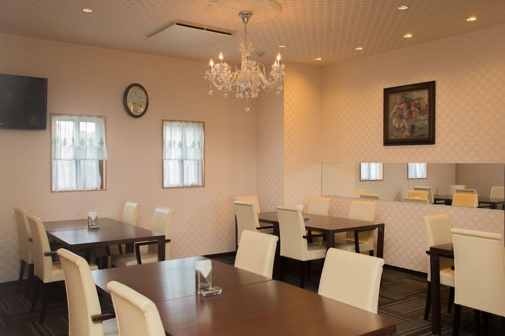 Hotel Castlevillage Miyakojima Extérieur photo