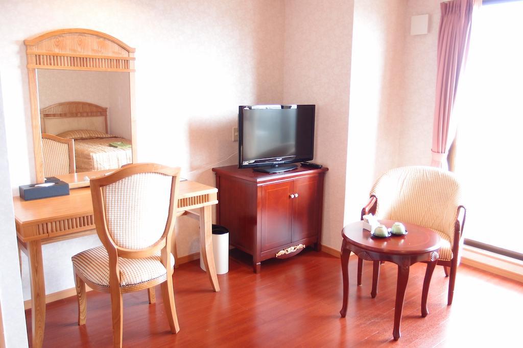 Hotel Castlevillage Miyakojima Extérieur photo